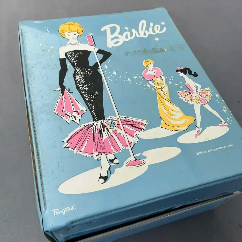 Vintage 1962 Mattel Barbie Ponytail Doll Carrying Case Wardrobe